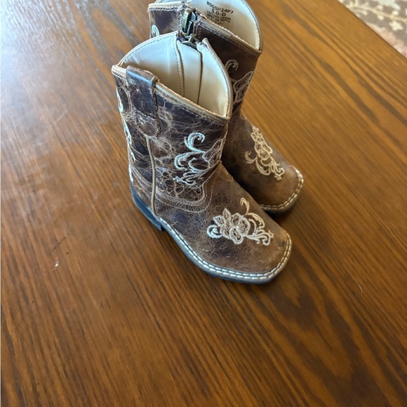 5c kids cowboy boots - Picture 1 of 3